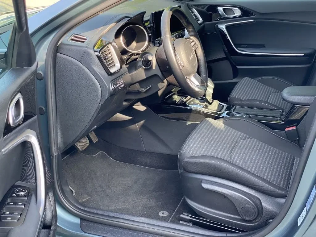 Kia Ceed - миниатюра 8