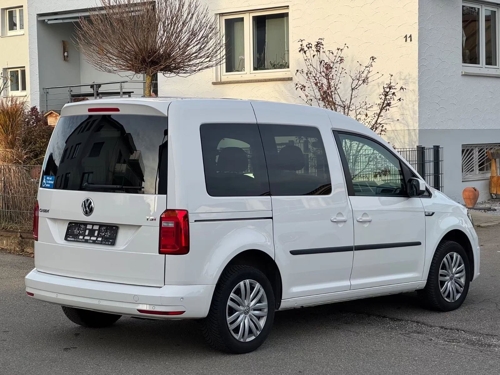 Volkswagen Caddy - миниатюра 5