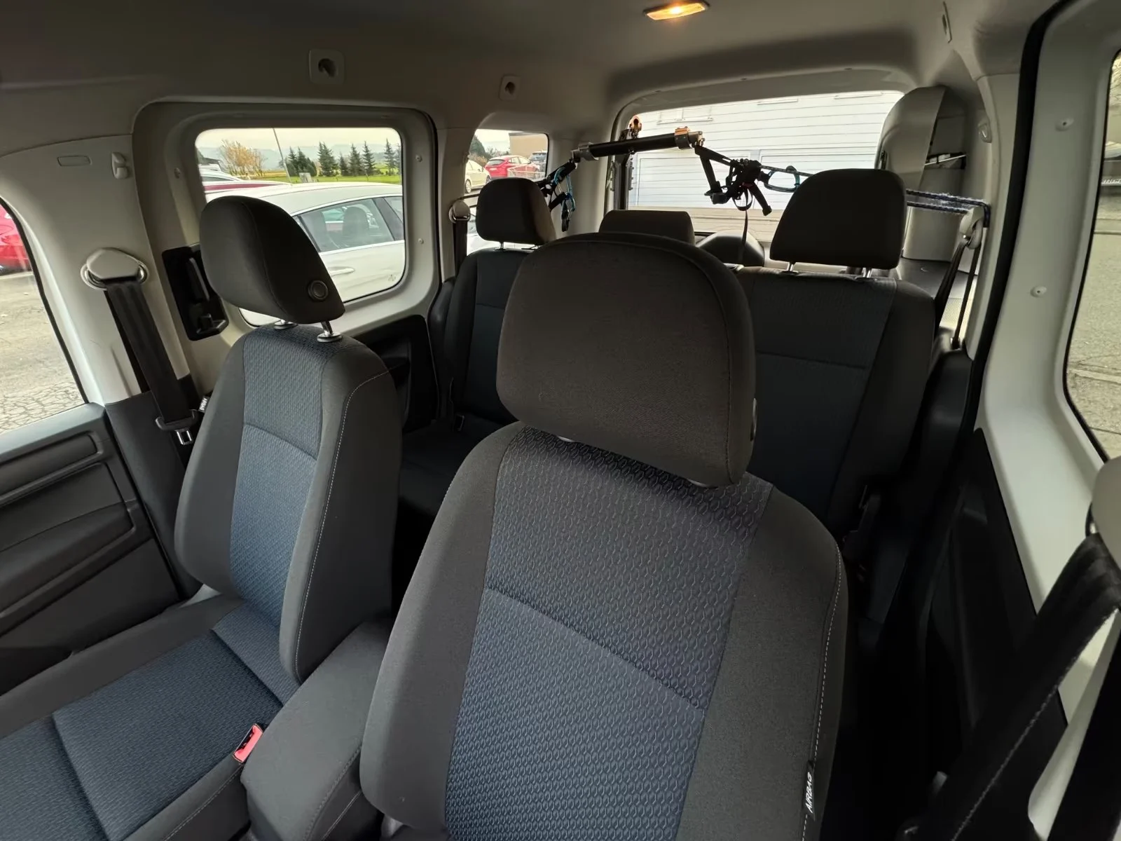 Volkswagen Caddy - миниатюра 9