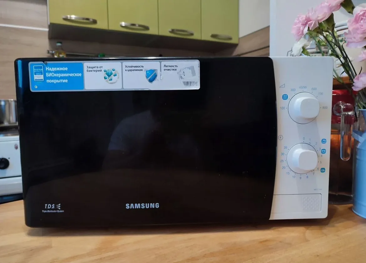 Микроволновая печь Samsung на запчасти - изображение 1