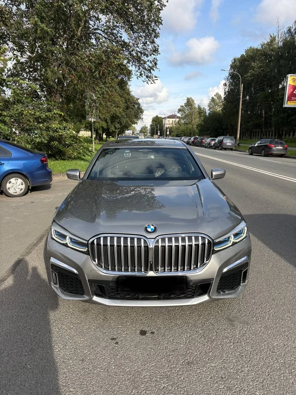 BMW 7 для работы в тарифе Premier - изображение 1