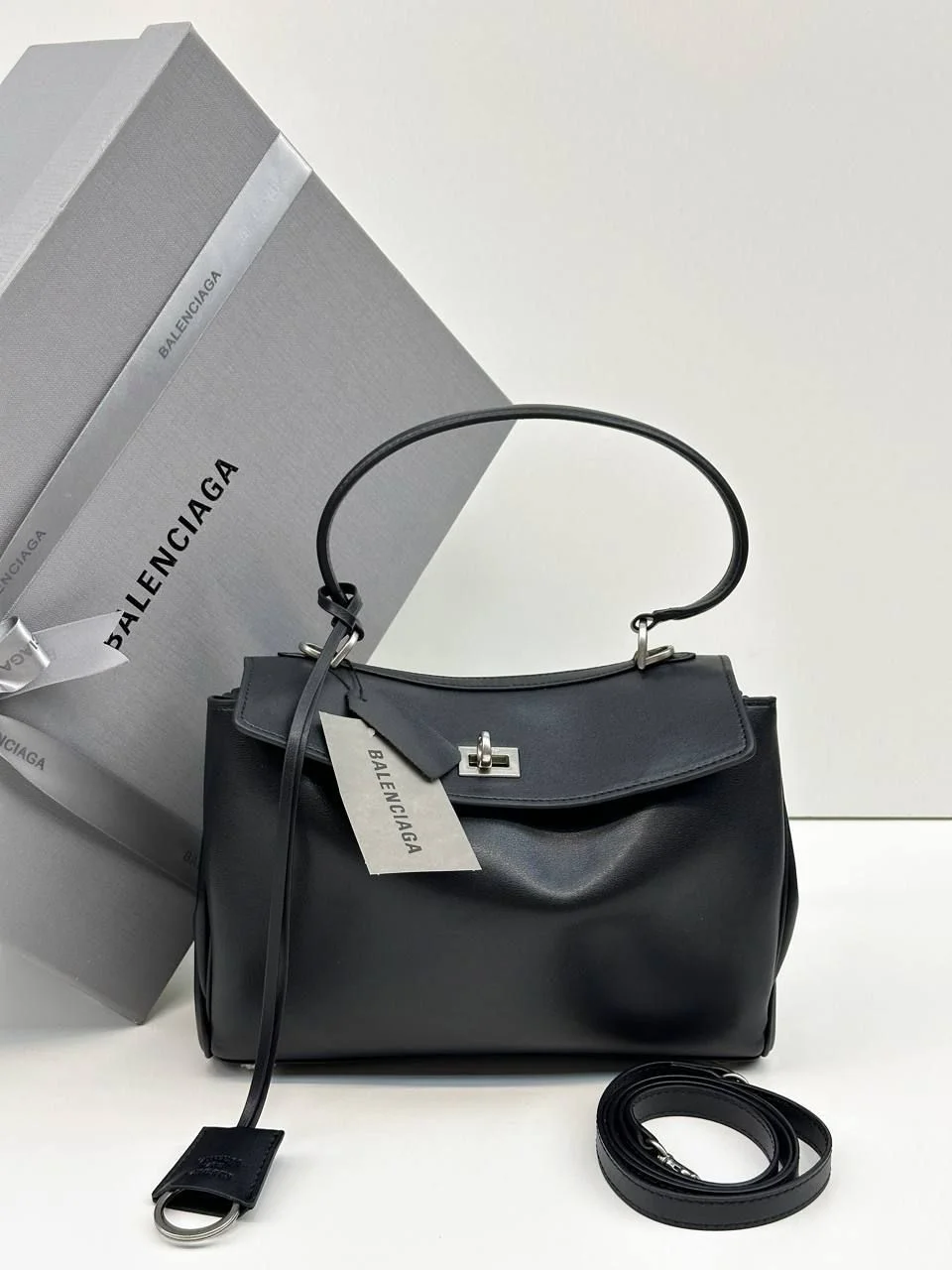 Сумка Balenciaga - миниатюра 2