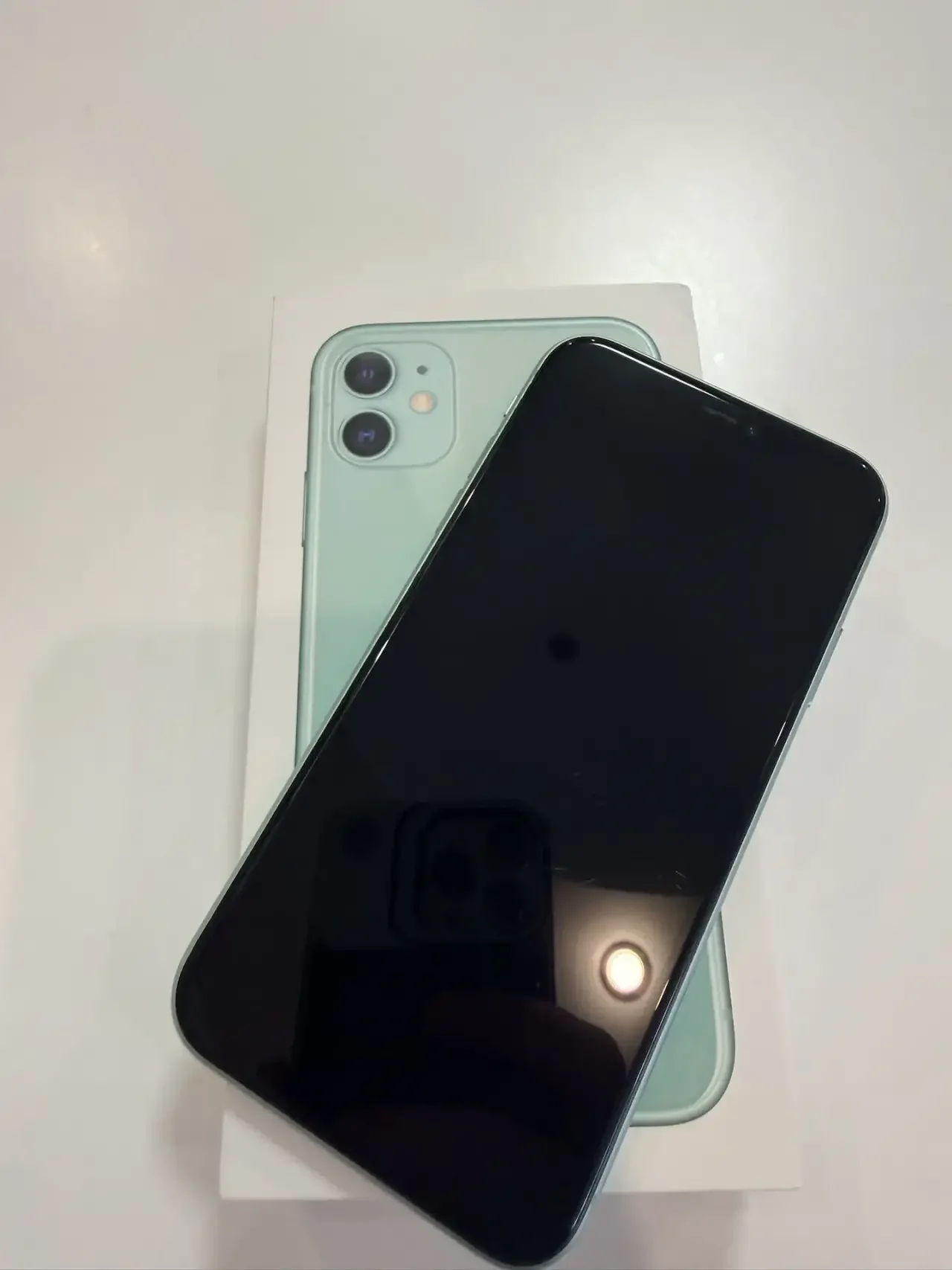 iPhone 11 64 gb - миниатюра 2