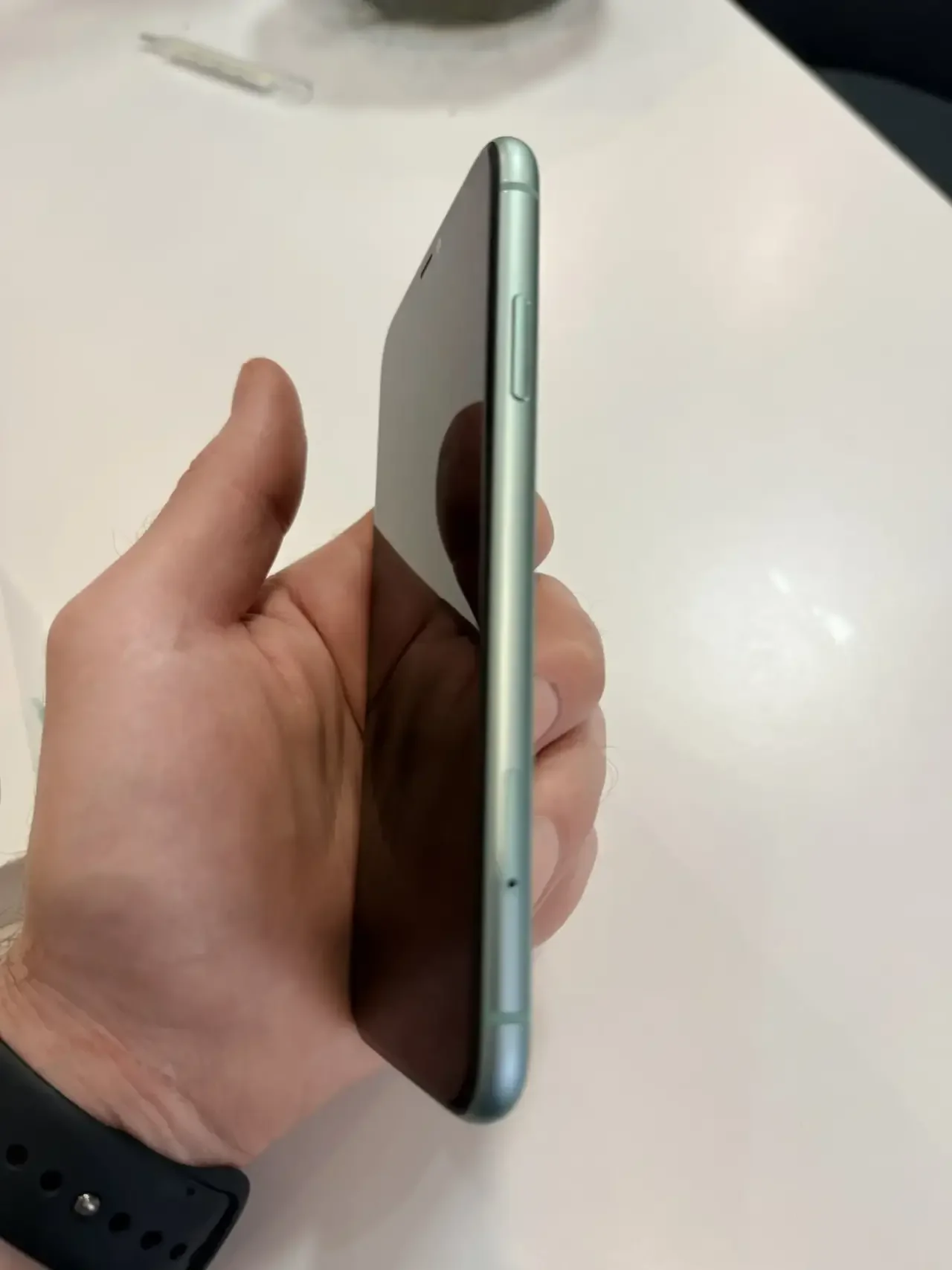 iPhone 11 64 gb - миниатюра 3