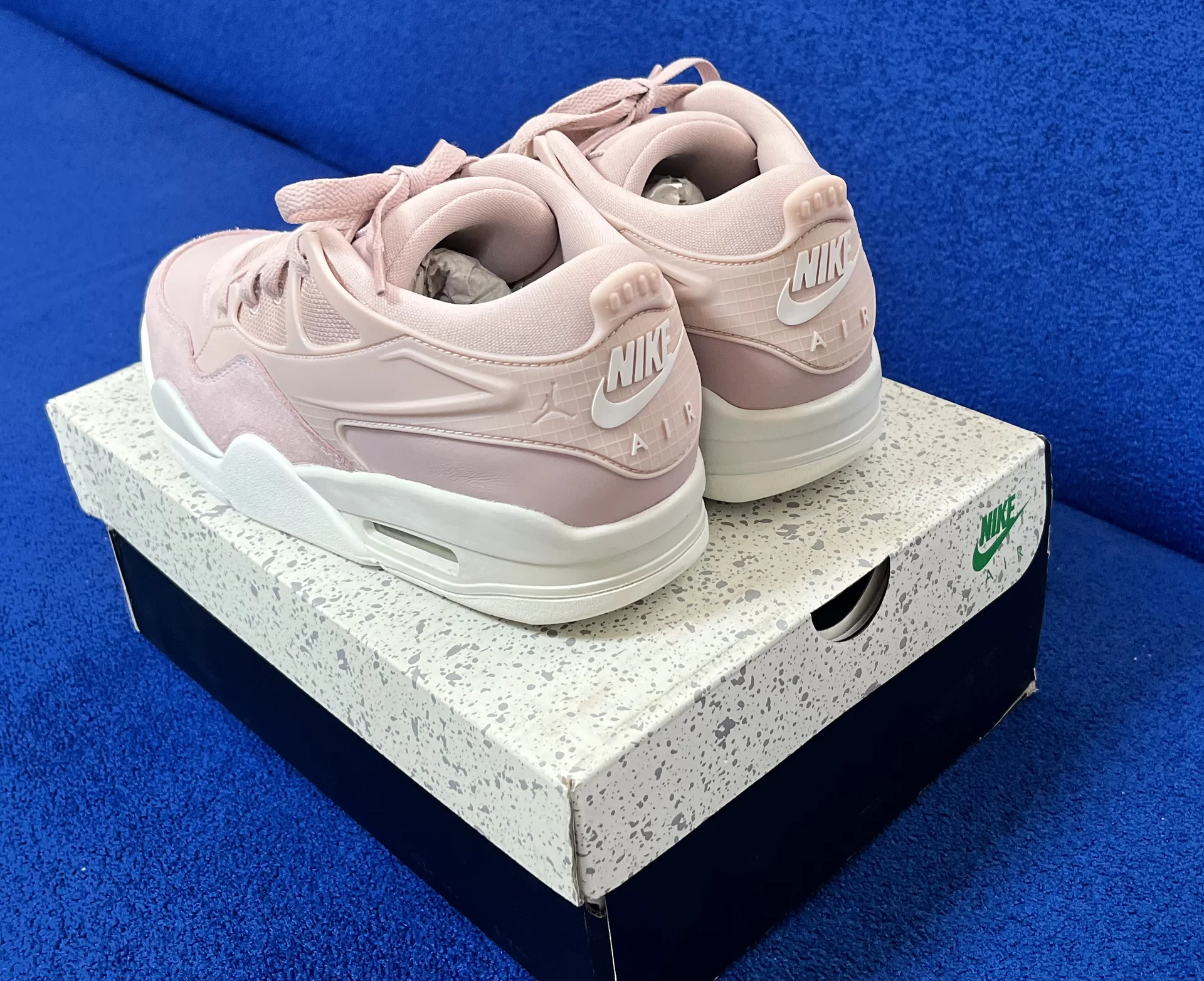 Nike Air Jordan 4 RM “Pink Oxford” - миниатюра 3