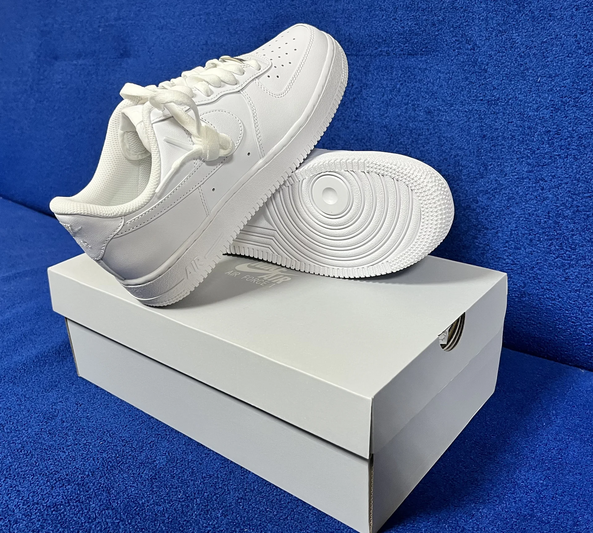 Nike Air Force 1 07' - миниатюра 4