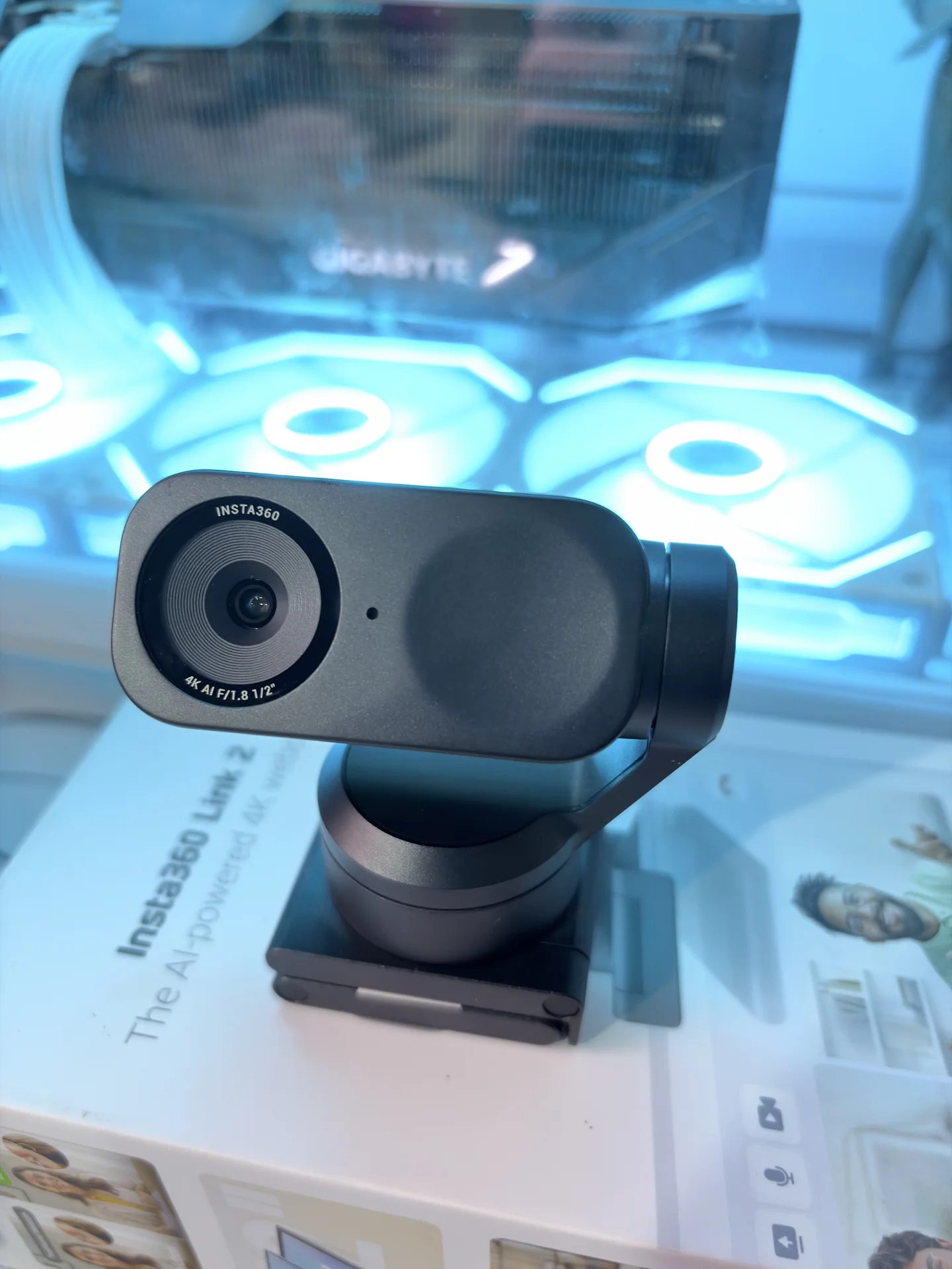 Веб-камера Insta360 Link 2 - изображение 1