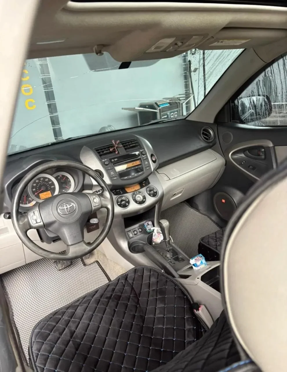 toyota rav4 - миниатюра 3