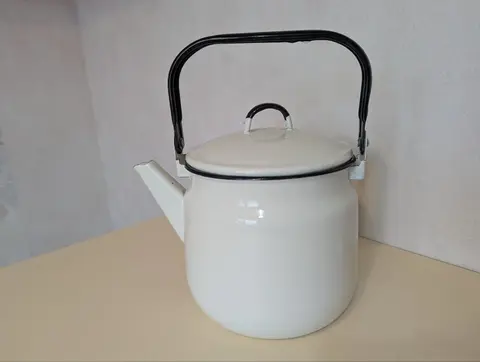 Чайник эмалированный СССР