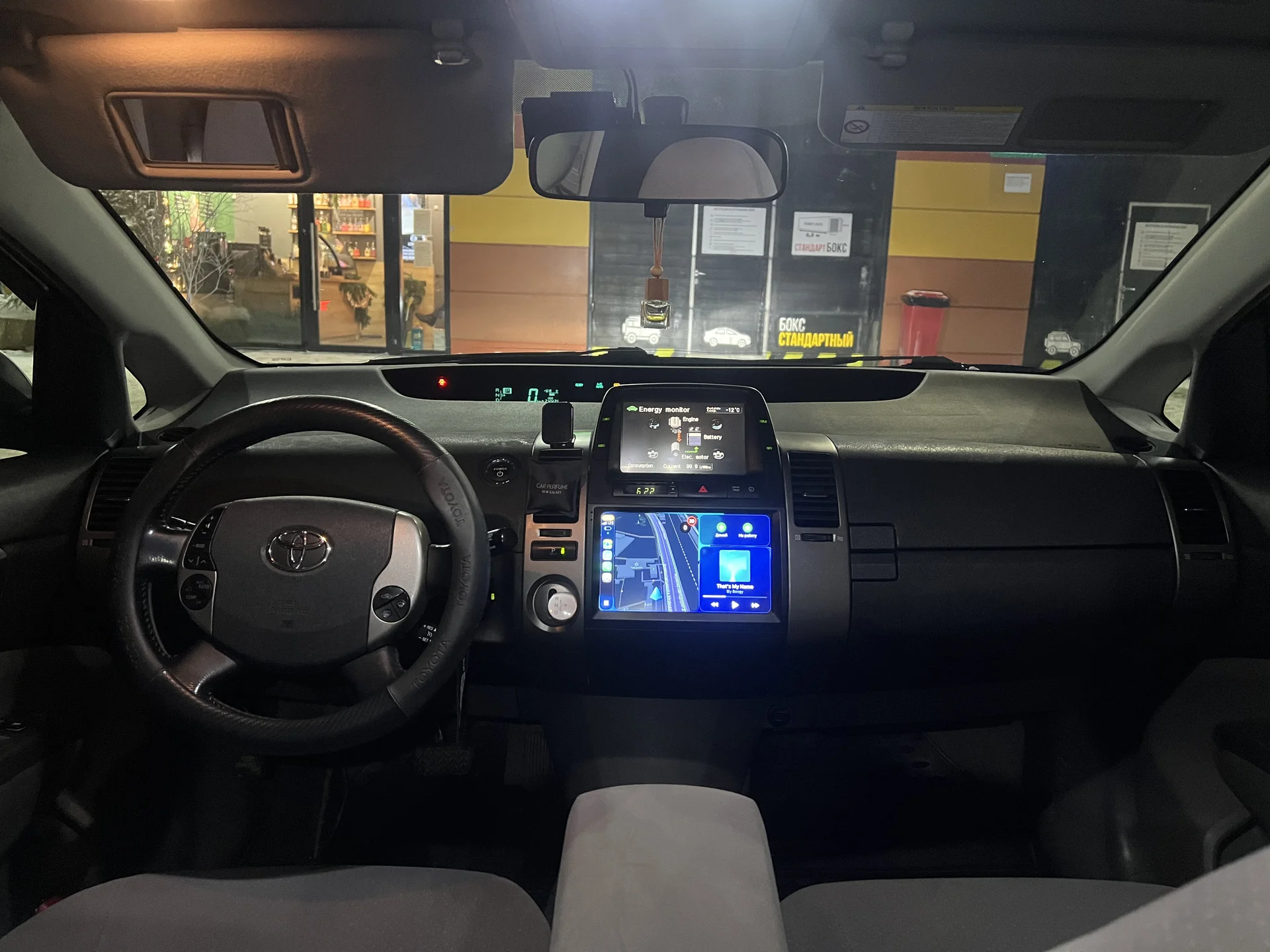 Toyota Prius NHW20 - миниатюра 9