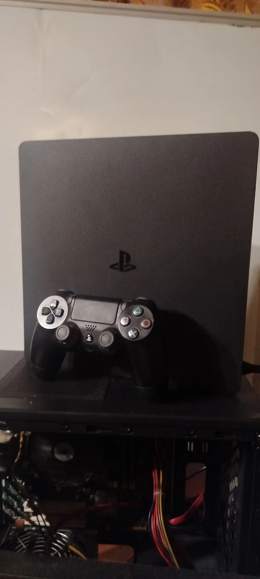 Ps4 slim, полностью обслуженная - изображение 1
