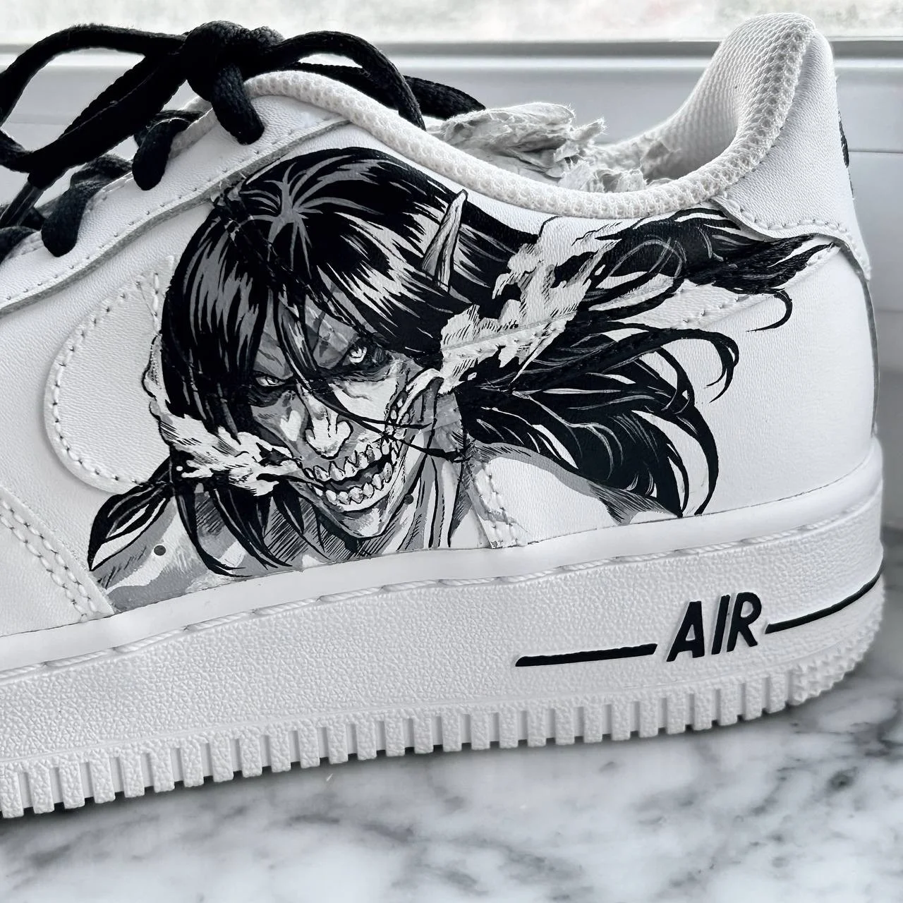 Кастомные кроссовки Nike Air на Атаку Титанов - миниатюра 2