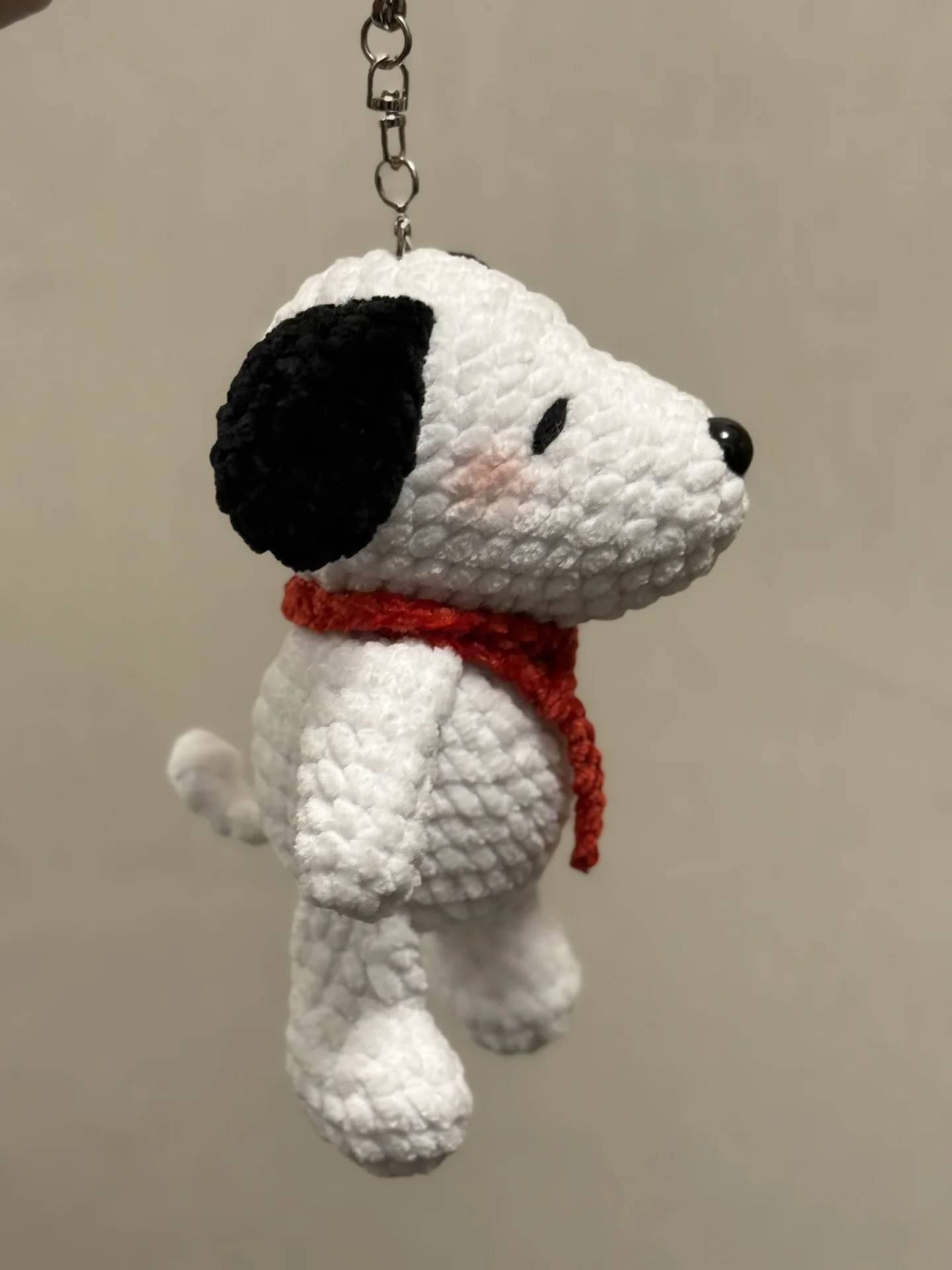 Брелок вязаный Snoopy - миниатюра 2