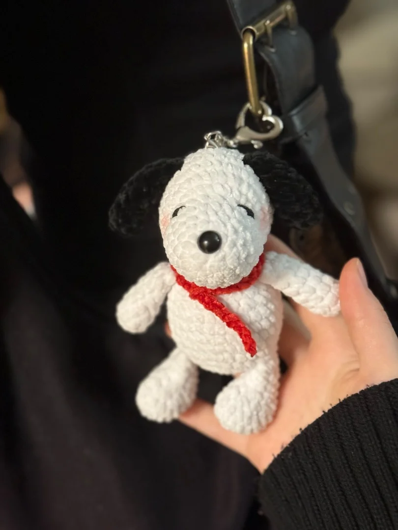 Брелок вязаный Snoopy - миниатюра 3