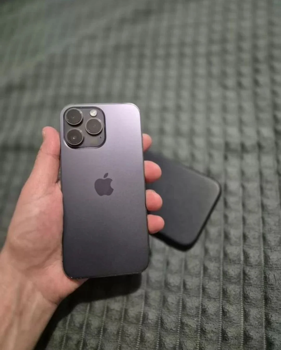 Телефон IPhone 14 Pro Max - изображение 1