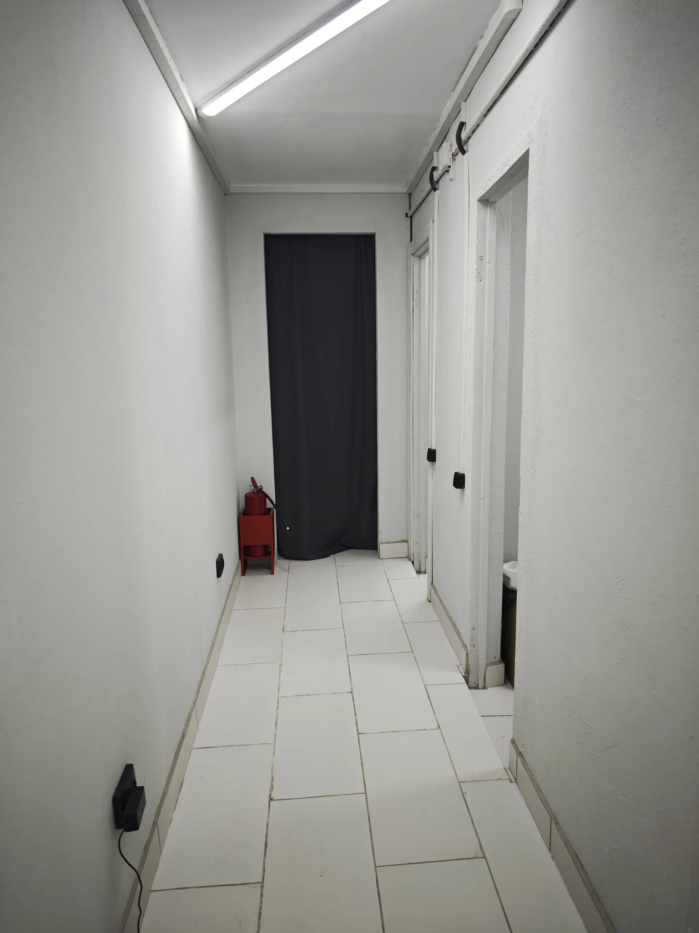 Напротив метро 164 м². Свой парк - миниатюра 5