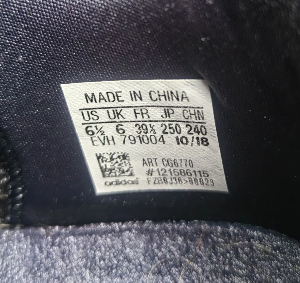 adidas sobakov original - миниатюра 5