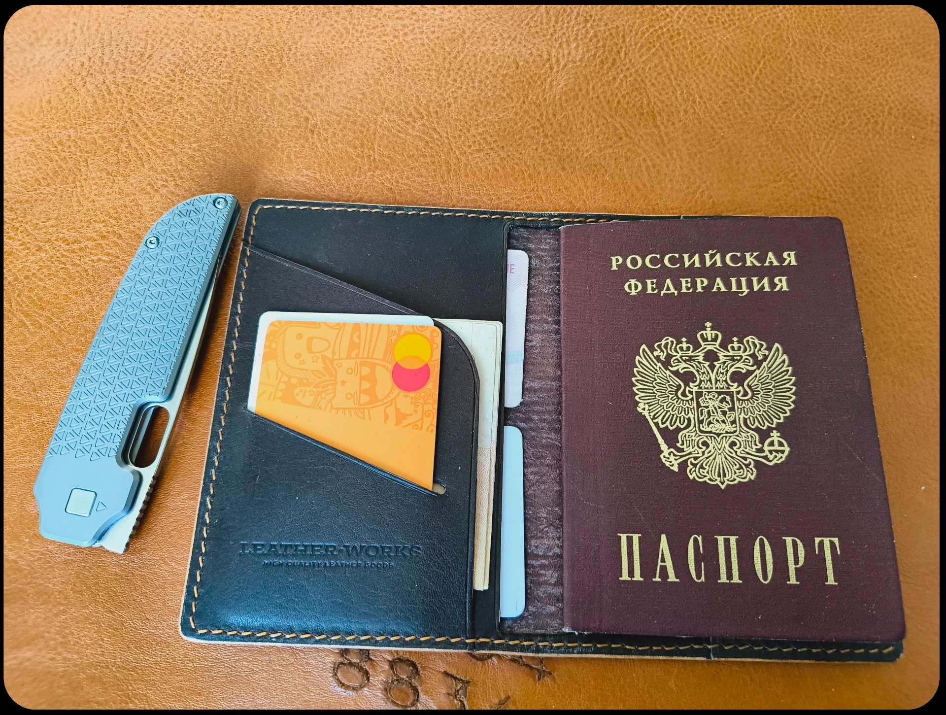 Холдер (обложка для документов) из кожи Shell Cordovan - миниатюра 4