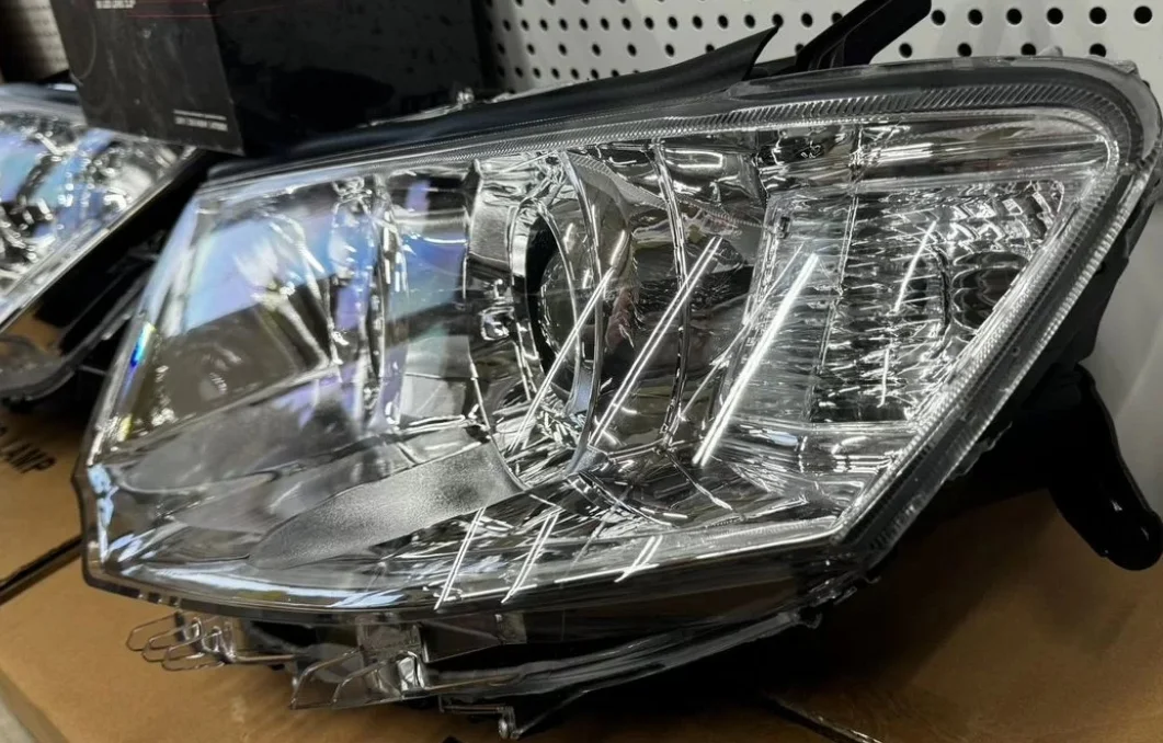 Фары на mitsubishi pajero sport с Biled модулем - миниатюра 2