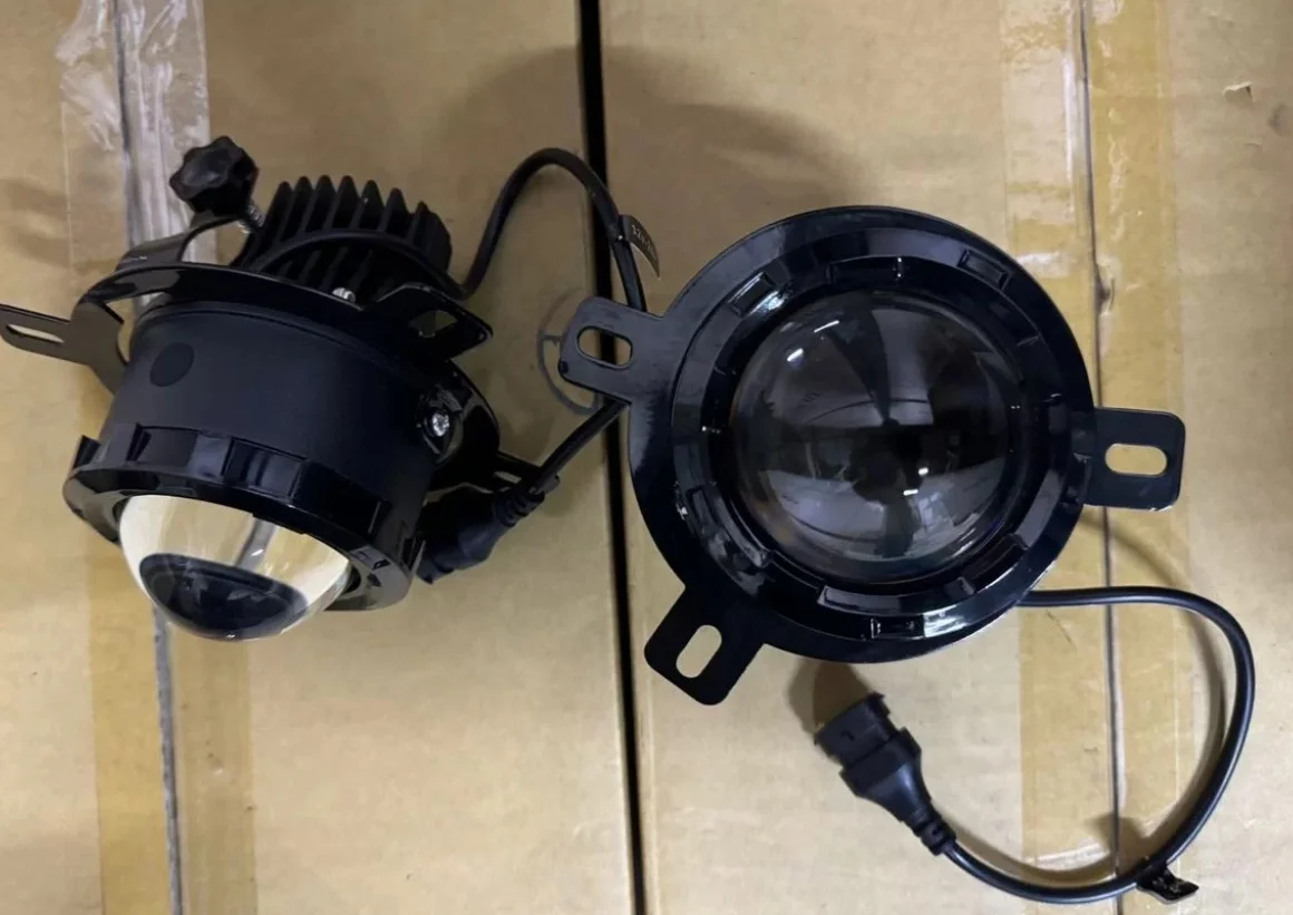Фара противотуманная фара Renault Magnum LED - миниатюра 2
