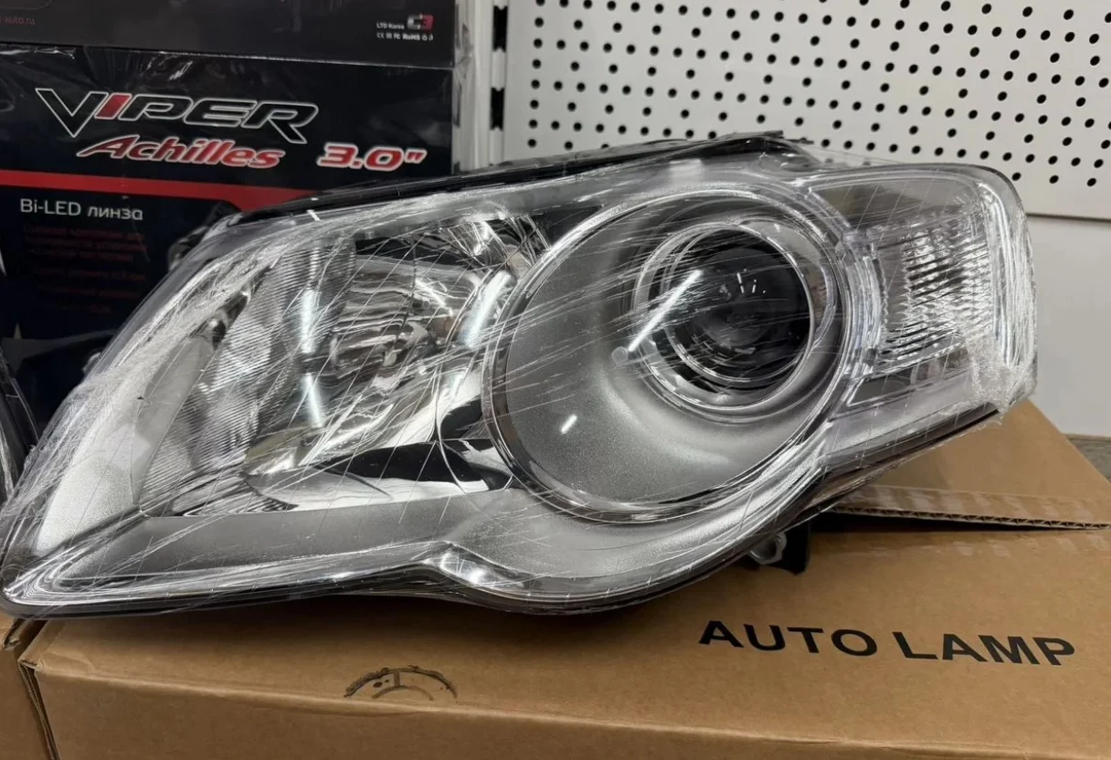 Фары Volkswagen Passat B6 с Bi-led модулем