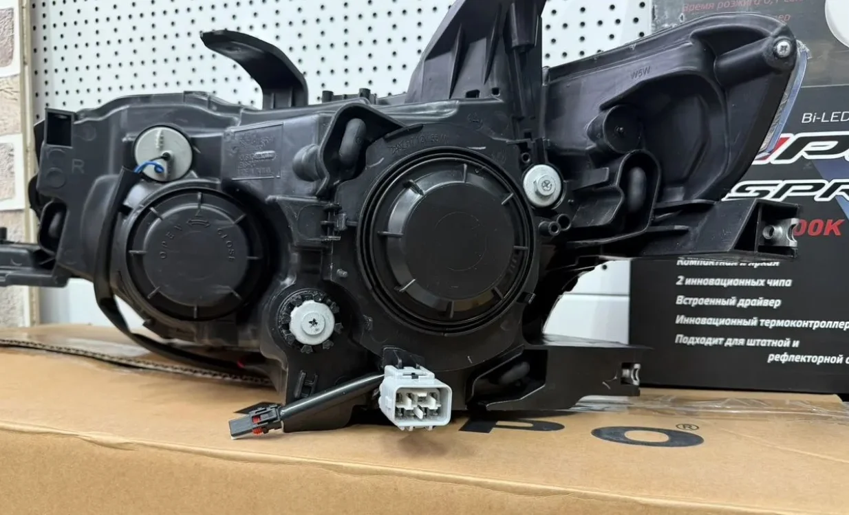 Фары Mitsubishi Outlander 12-15 г.в. с Bi-led - миниатюра 5