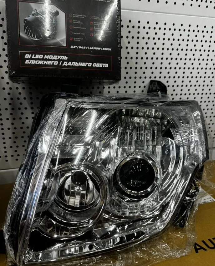 Фары Mitsubishi Pajero с Bi-LED модулем - миниатюра 3