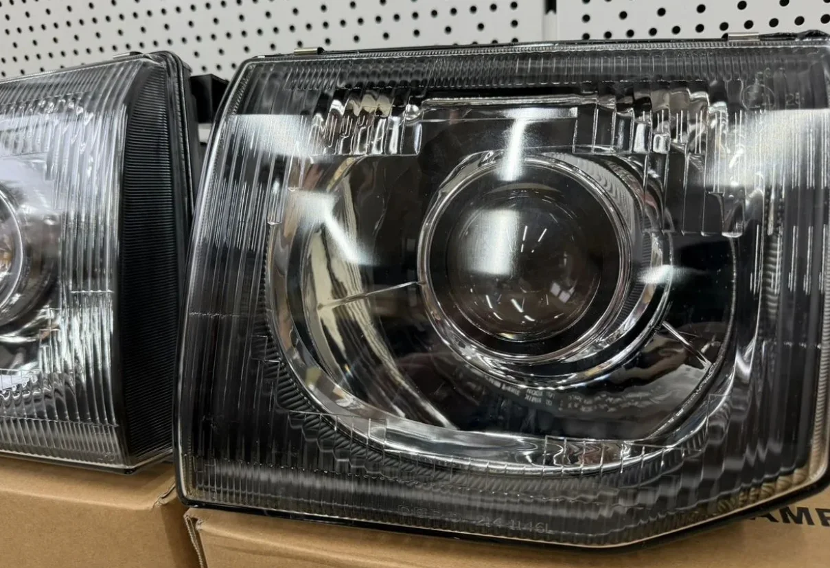 Фары Mitsubishi Pajero 98 г.в с Bi-led модулем - миниатюра 3