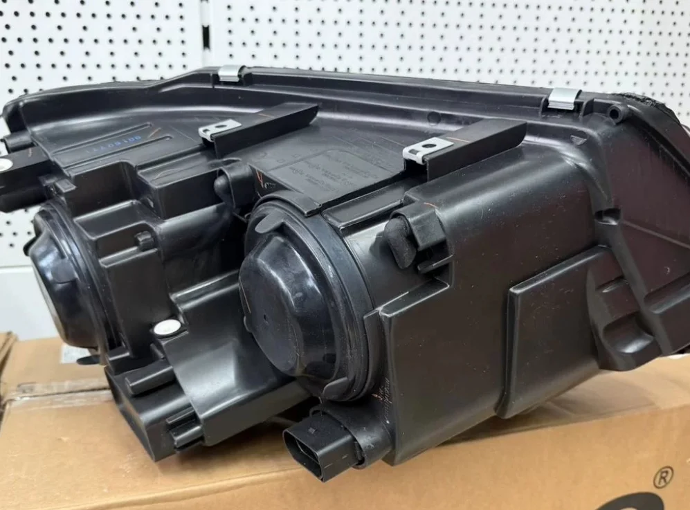 Фары Volkswagen Т5 с Bi-led рест 09-15 г.в - миниатюра 3