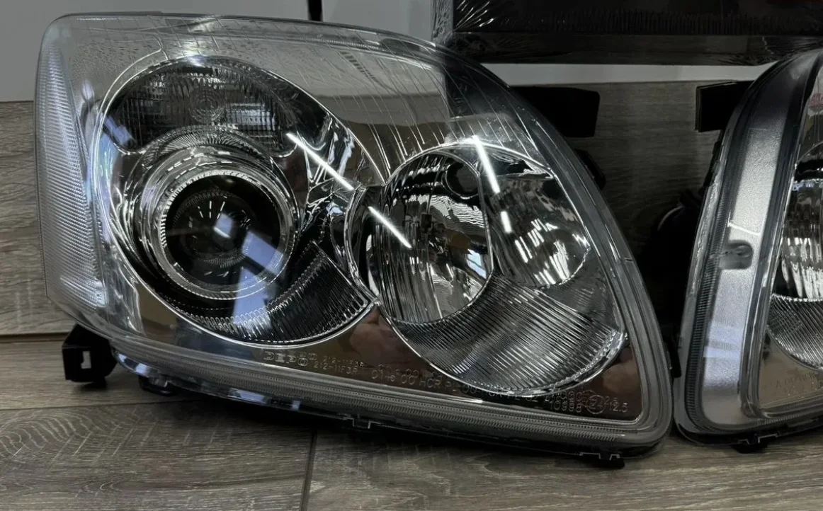 Фары тойота авенсис 03-06г.в с Bi-led модулем - миниатюра 2