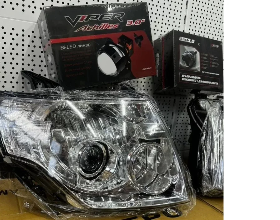 Фары на Mitsubishi Pajero с Bi-led модулем - миниатюра 2
