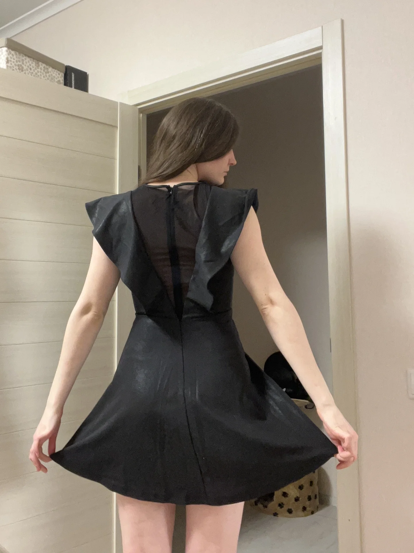 Черное платье guess xs-s (38) - миниатюра 3