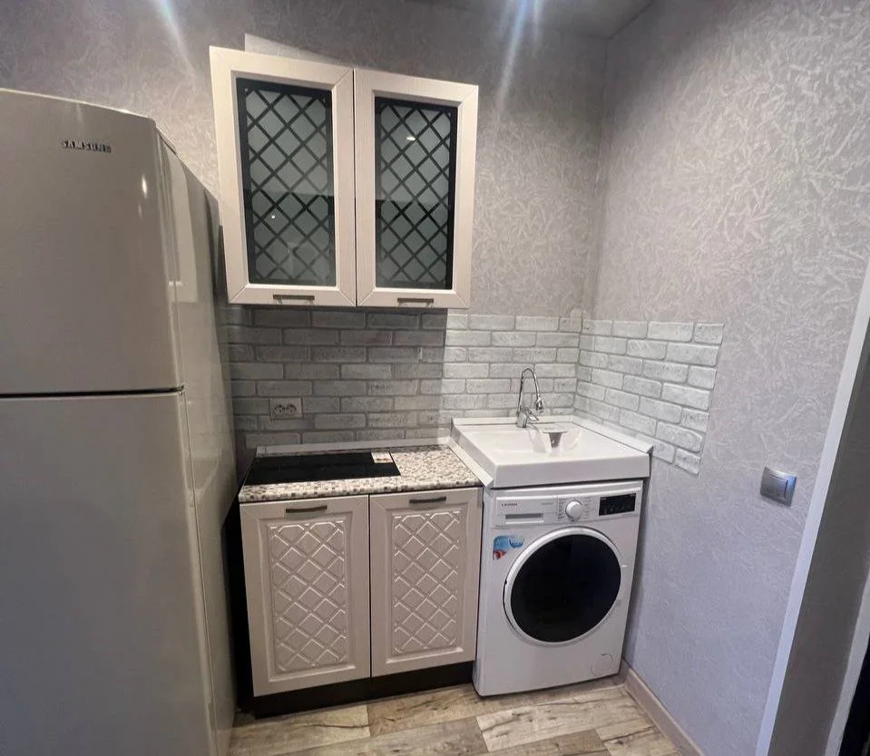Продам квартиру-студию - изображение 1