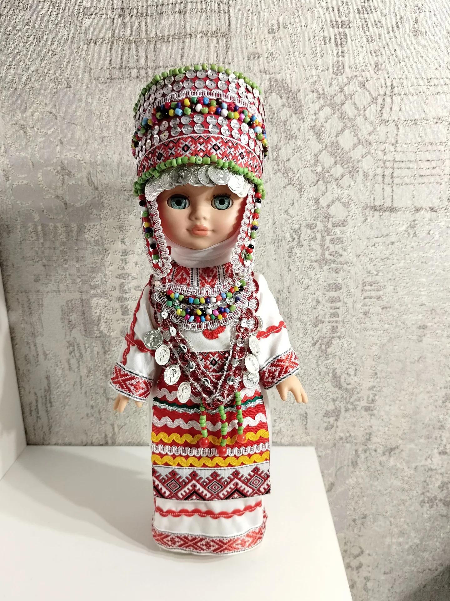Куклы в чувашском и удмуртском костюмах - миниатюра 2