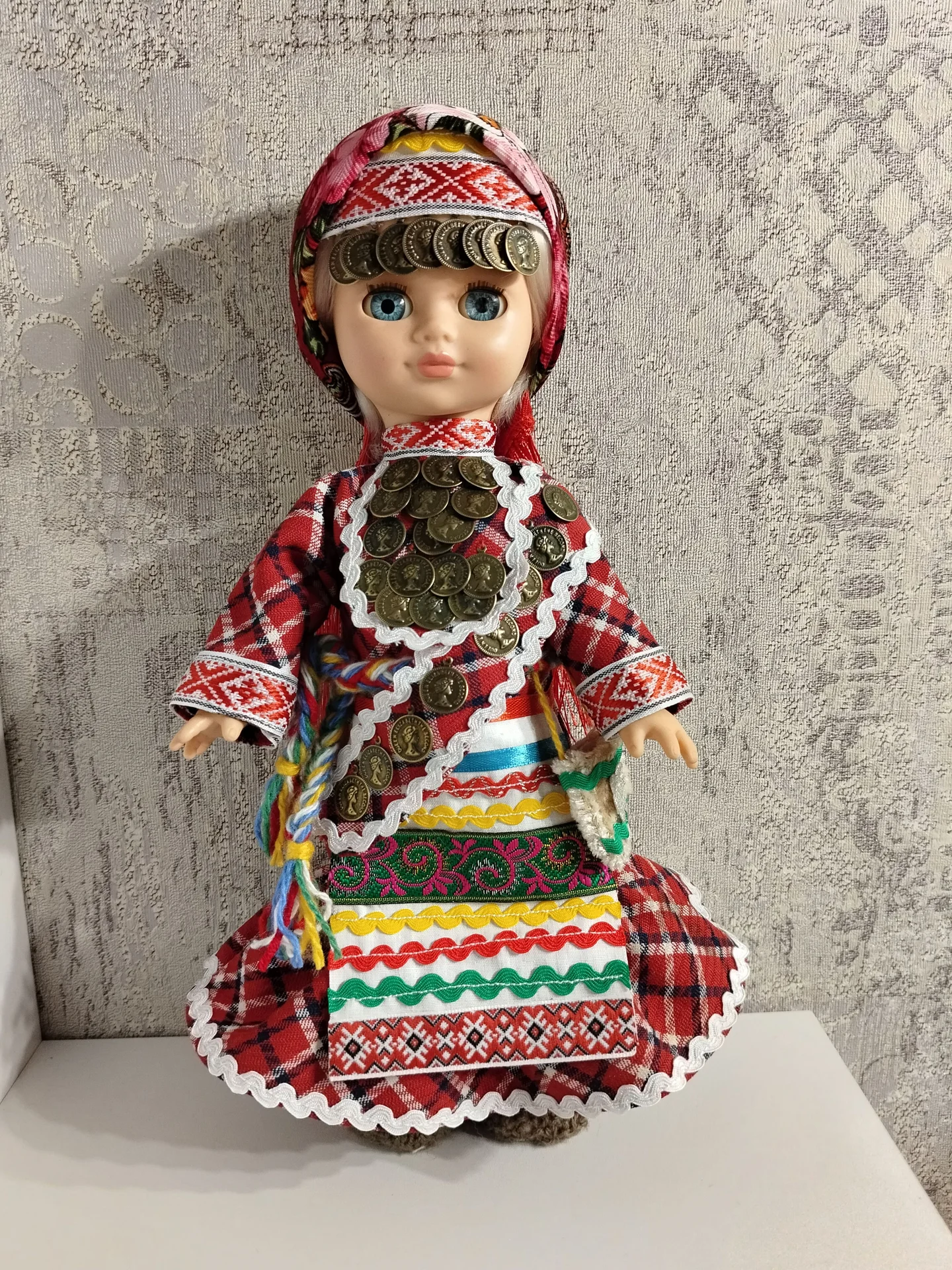 Куклы в чувашском и удмуртском костюмах - миниатюра 7