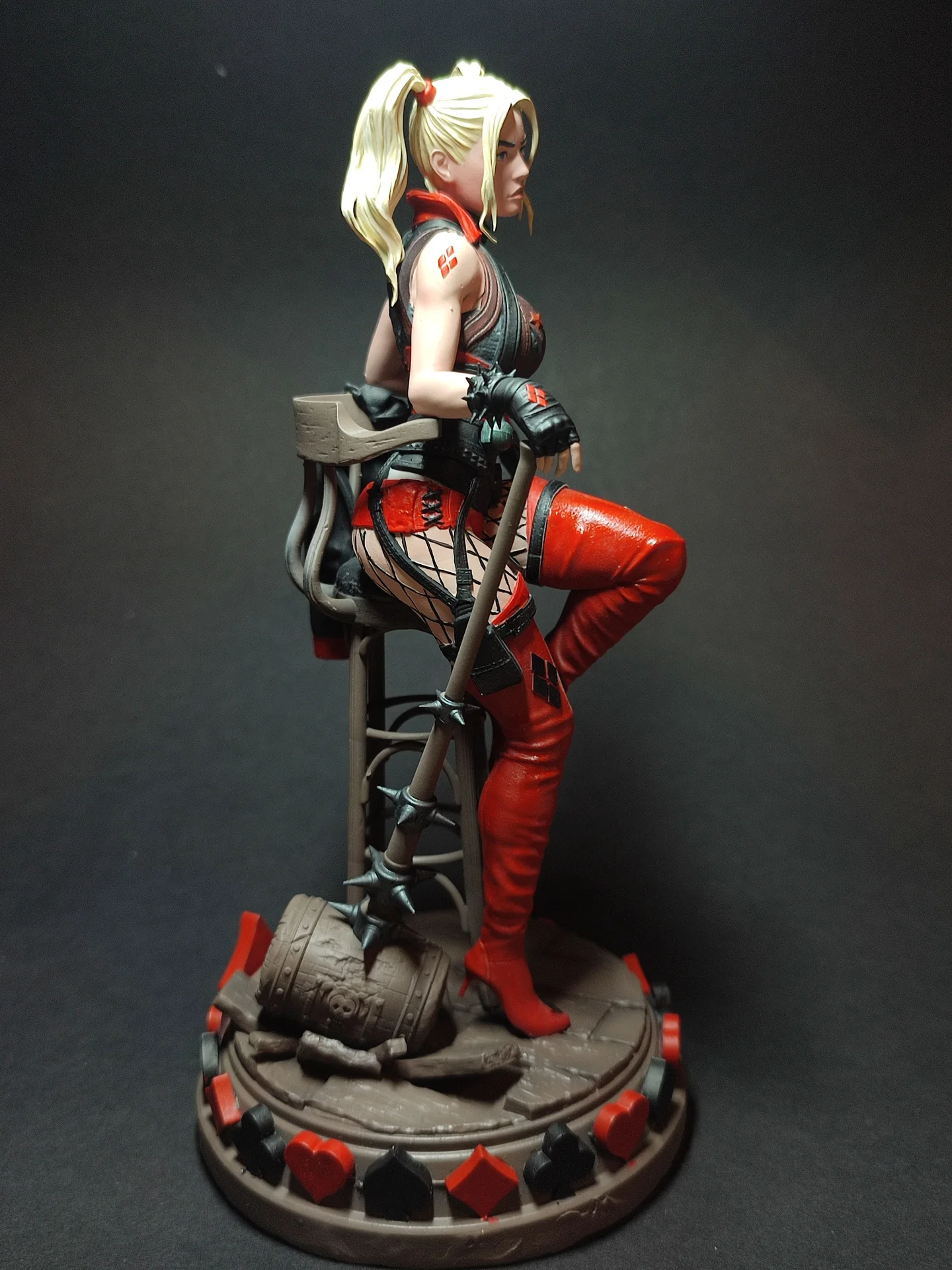 Коллекционная фигурка Харли Квинн (Harley Quinn) - миниатюра 2