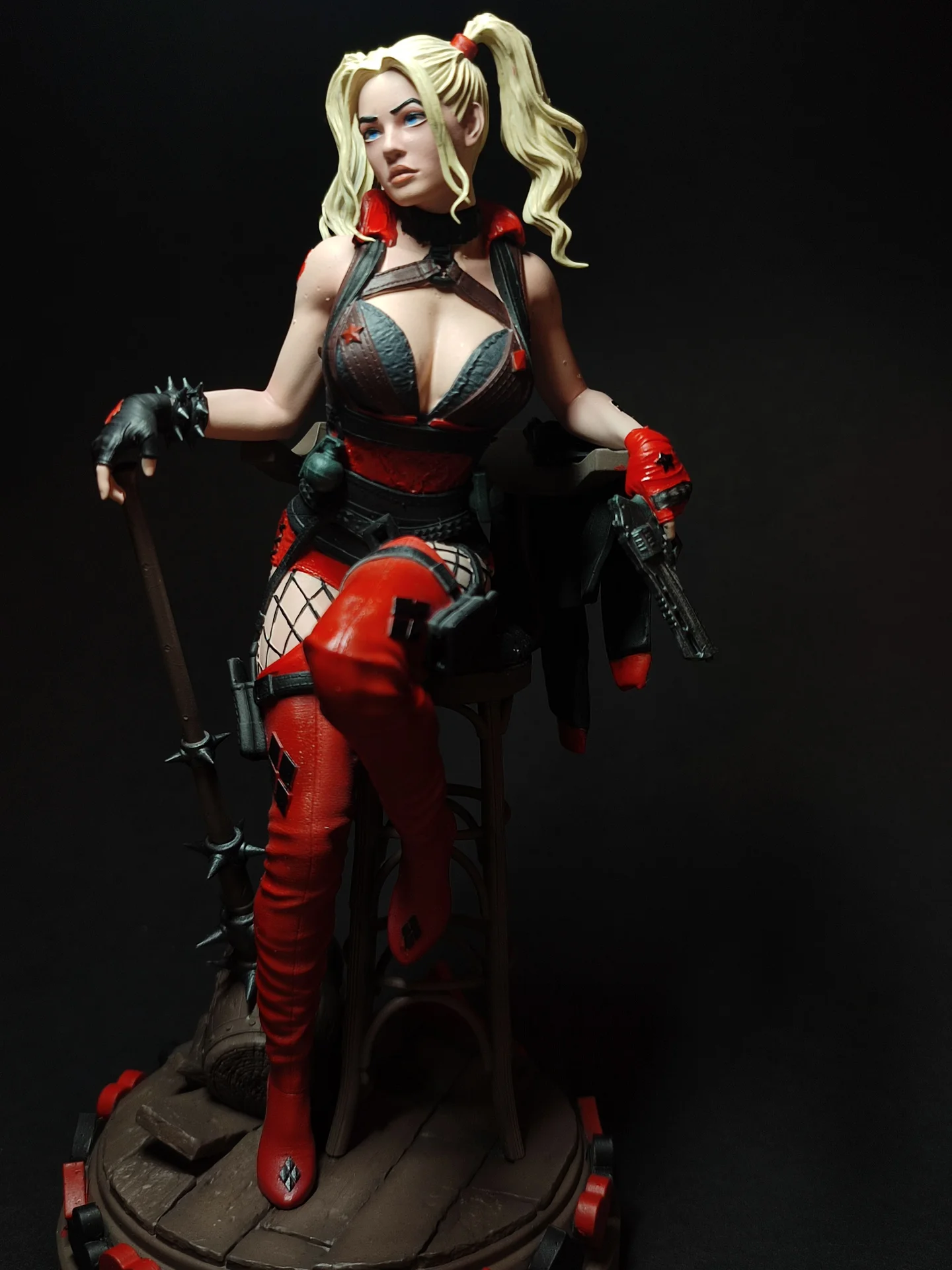 Коллекционная фигурка Харли Квинн (Harley Quinn) - миниатюра 5