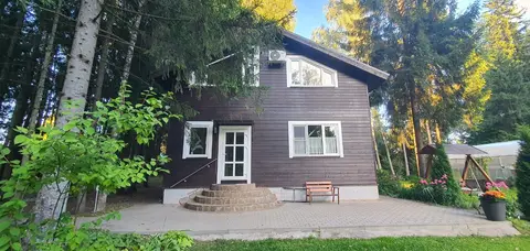 Дом в КП Лесное Озеро, Волоколамский район