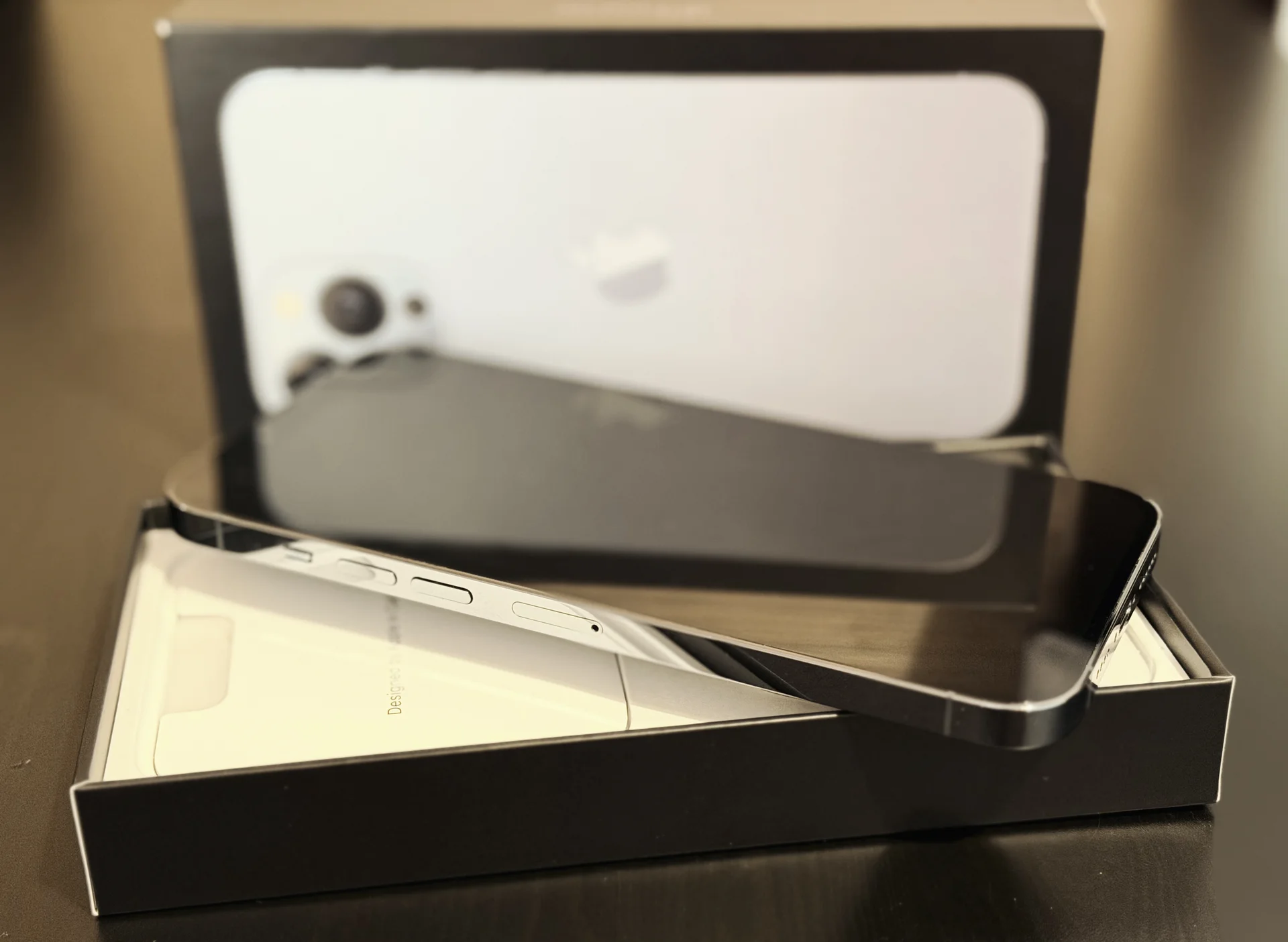 iPhone 13 Pro Max, 128Гб, Sim+eSim - миниатюра 2