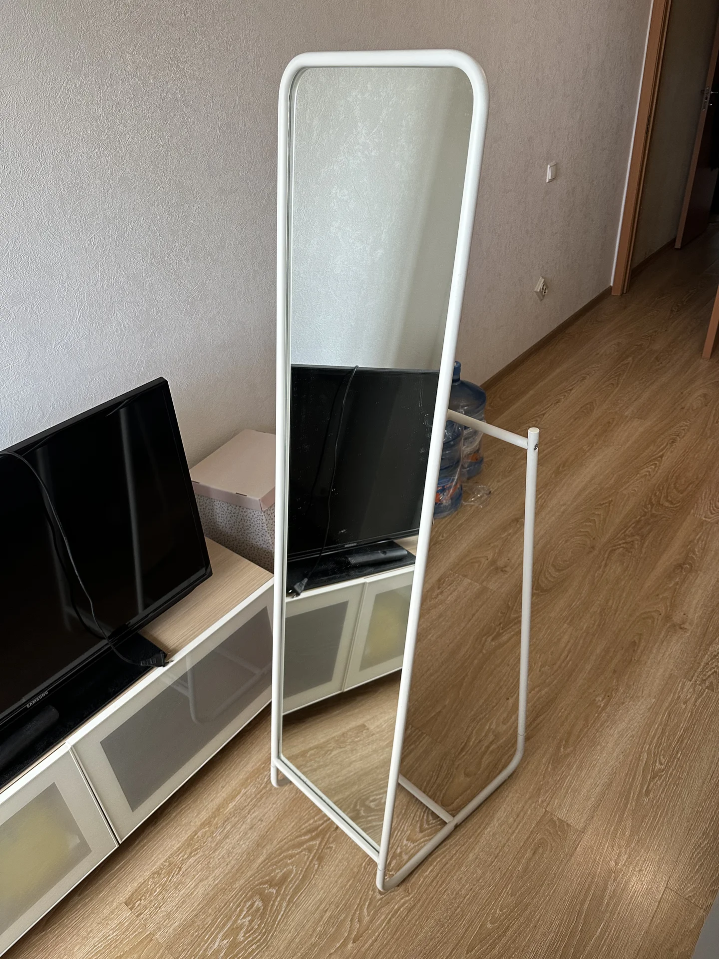 Зеркало напольное IKEA - миниатюра 3