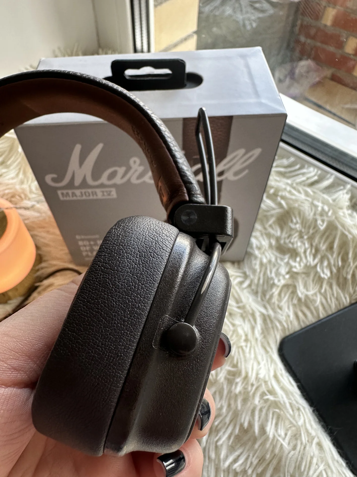 наушники Marshall Major IV коричневый - миниатюра 3