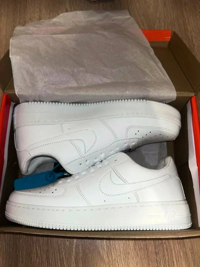 Кроссовки nike air force 1 - миниатюра 2