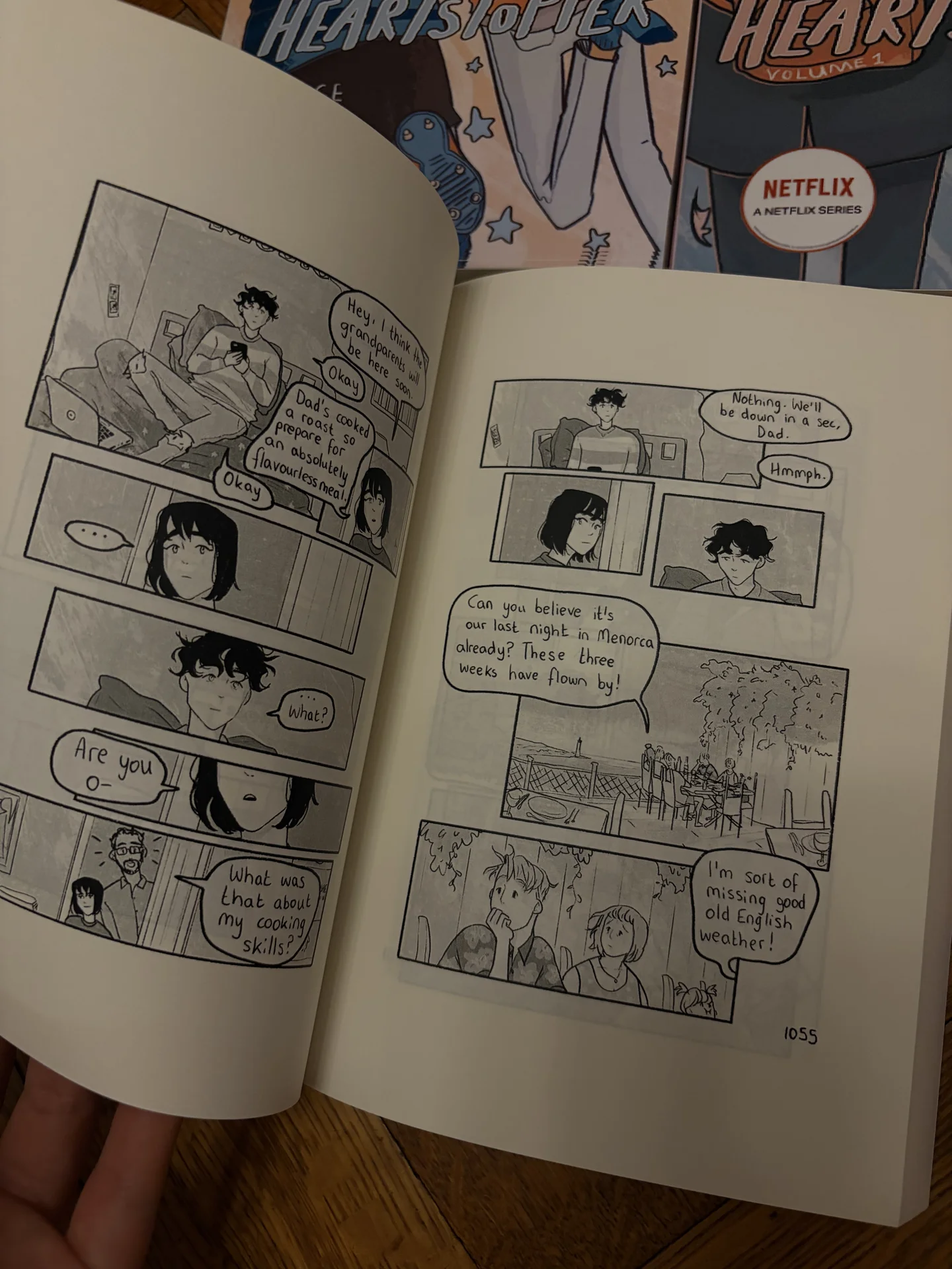Серия комиксов «Heartstopper”, 5 томов на английск - миниатюра 4