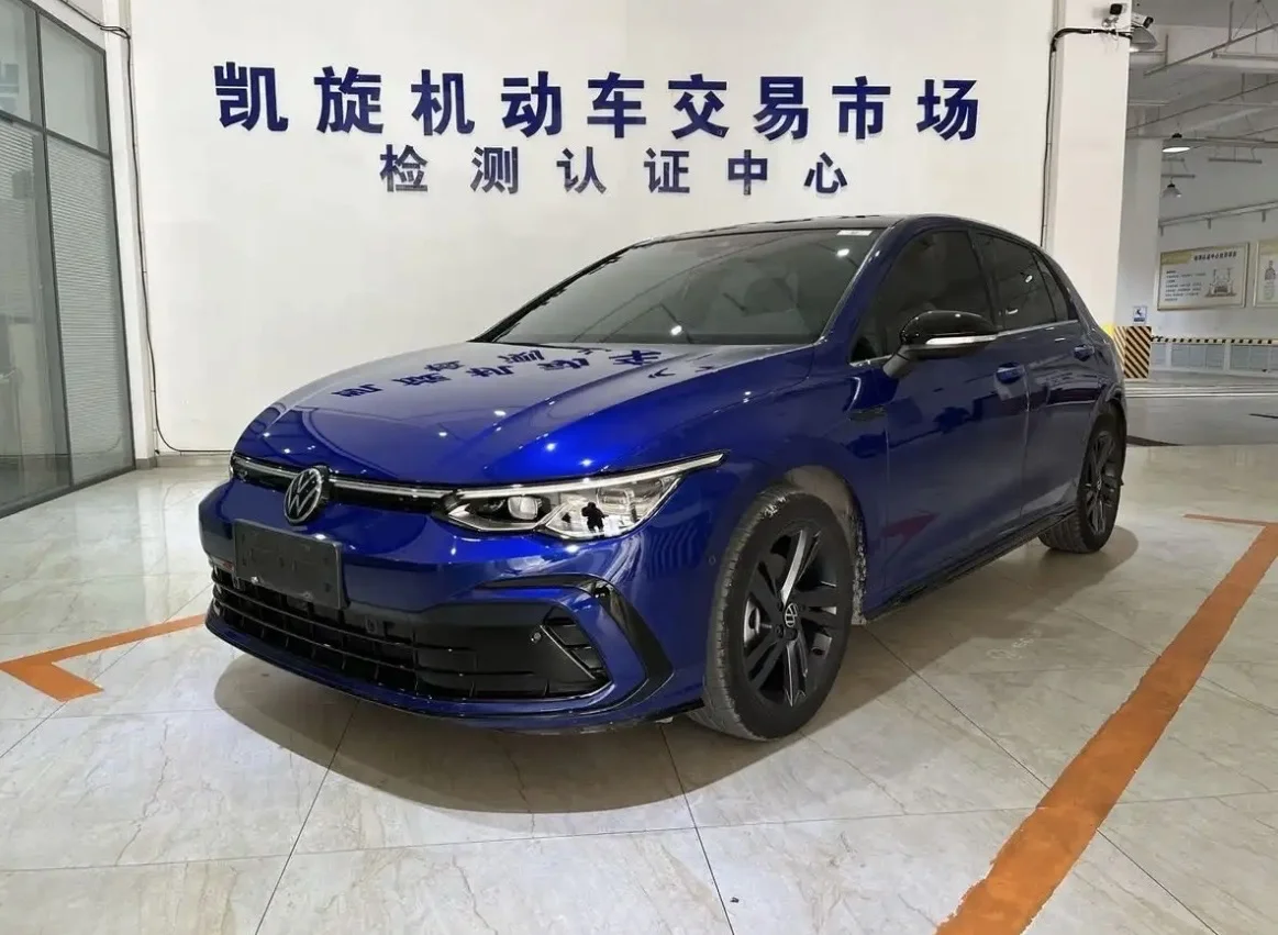 Volkswagen Golf 8 2021 - изображение 1