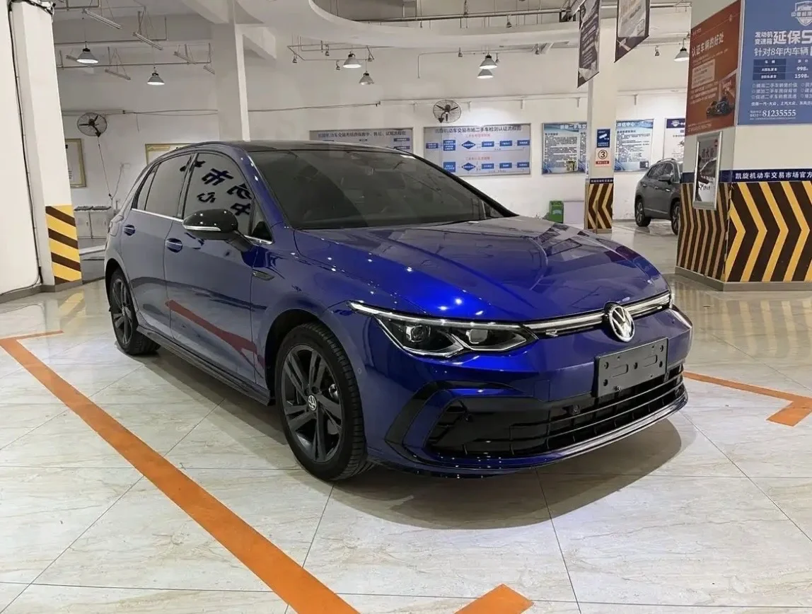 Volkswagen Golf 8 2021 - миниатюра 3