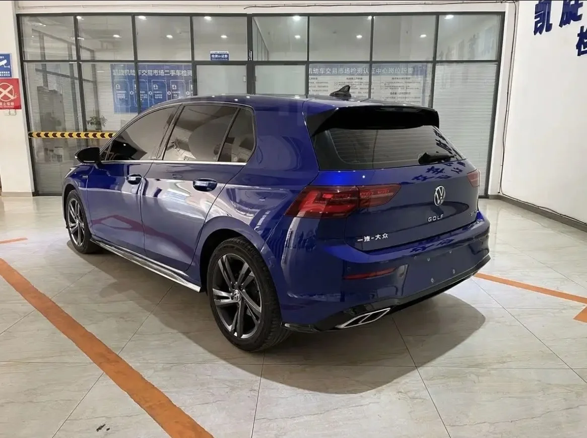 Volkswagen Golf 8 2021 - миниатюра 6