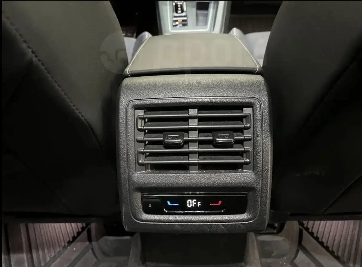 Volkswagen Golf 8 2021 - миниатюра 17