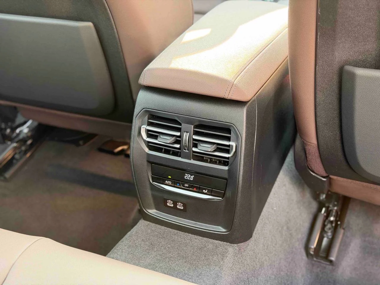 Bmw 320i 2021 - миниатюра 18