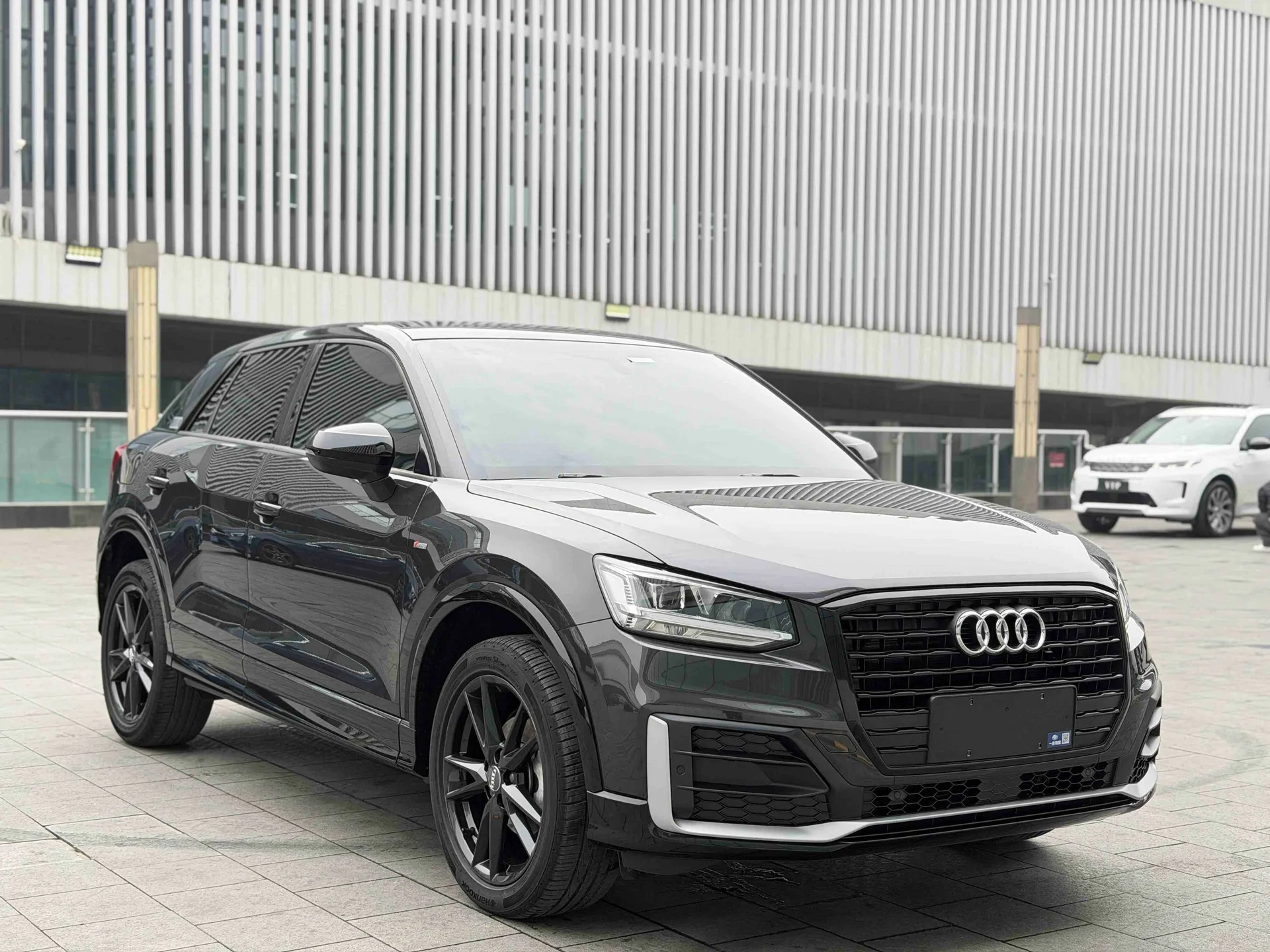 Audi Q2L 2022 - миниатюра 3