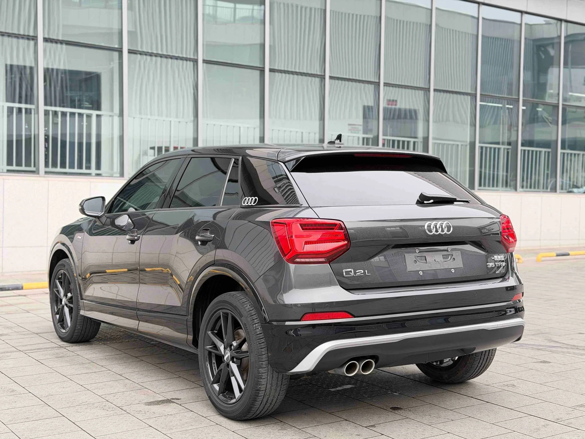 Audi Q2L 2022 - миниатюра 5